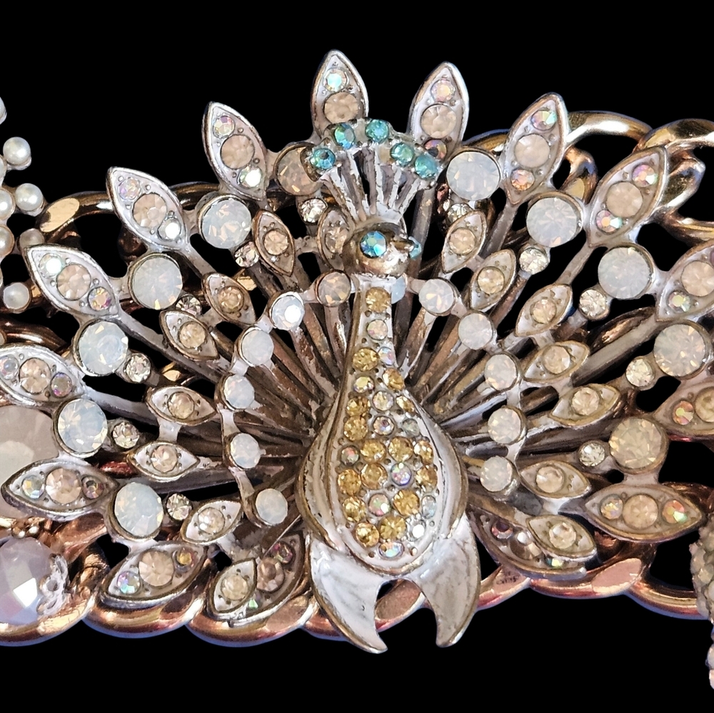 💀🦚Betsey "PINKTINA Collection Skull Peacock Bracelet A-B stones - NWT🦚💀 - Picture 5 of 15